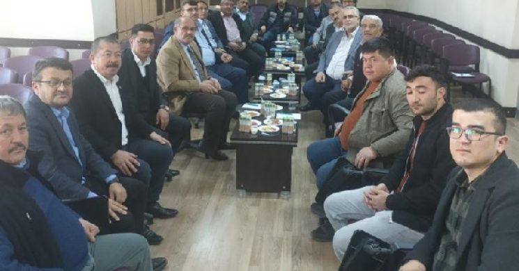 KARAPINAR BELEDİYESİ VE KARAPINAR SİVİL TOPLUM KURULUŞLARI  YABANCI UYRUKLU TARIM İŞÇİ ÜCRETLERİ HAKKINDA TOPLANTI DÜZENLENDİ.